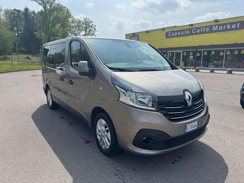 Usata Renault Trafic Privilege 120 CV (88 kW) 2015 Beige Monovolume