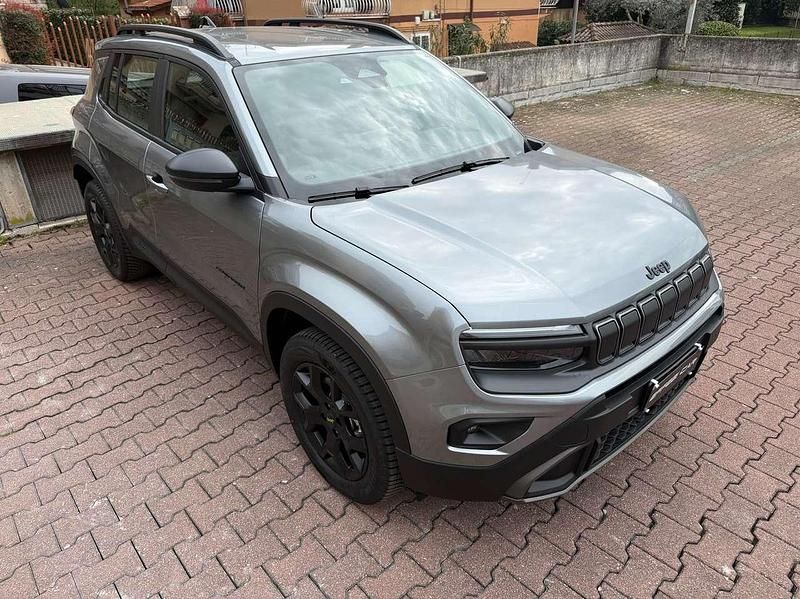 Nuova Jeep Avenger 145 CV (106 kW) 2026 Grigio granite SUV