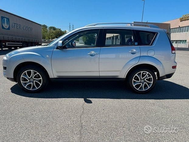 Usata Citroën C-Crosser 160 CV (117 kW) 2011 Grigio SUV