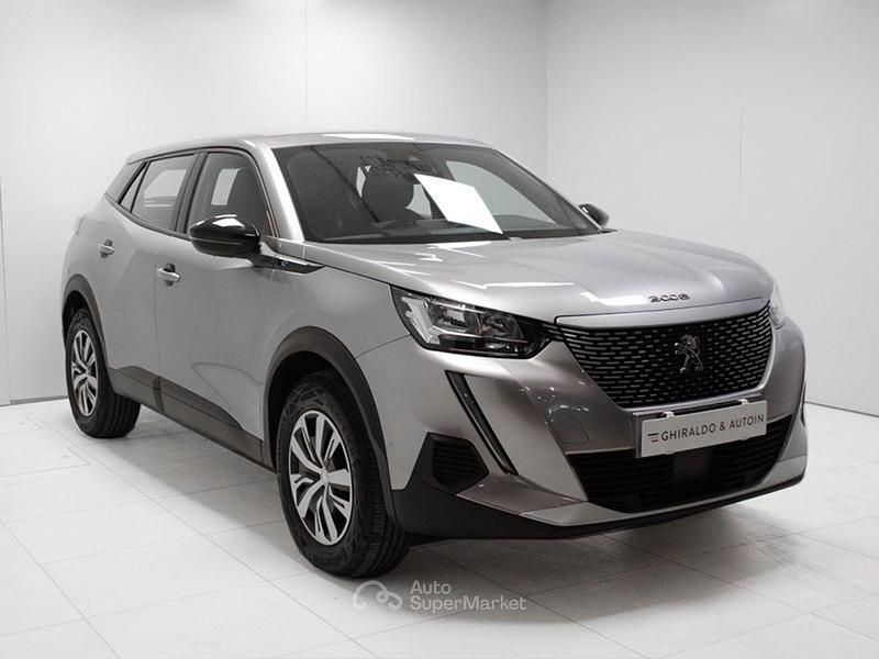 Usata Peugeot 2008 Active 100 kW (136 CV) 2023 Gray SUV