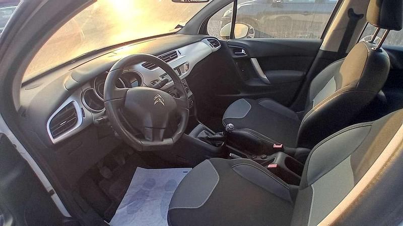 Usata Citroën C3 Shine 102 CV (75 kW) 2019 Verde Utilitaria