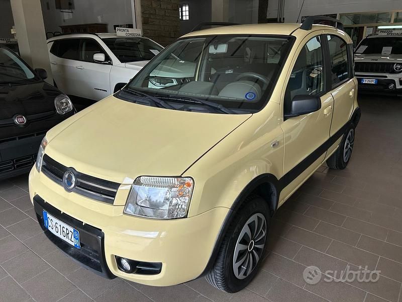 Usata Fiat Panda 4x4 Climbing 60 CV (44 kW) 2004 Giallo Utilitaria