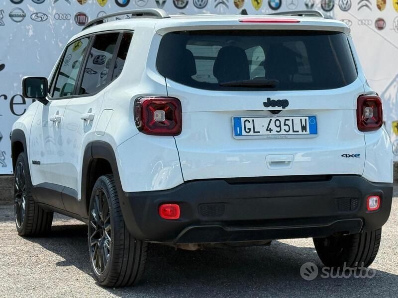 Usata Jeep Renegade Trailhawk 180 CV (132 kW) 2022 Bianco SUV