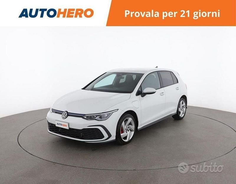 Bianco Usata 2021 VW Golf GTE Tre volumi | 24.999 € - Immagine 1/2