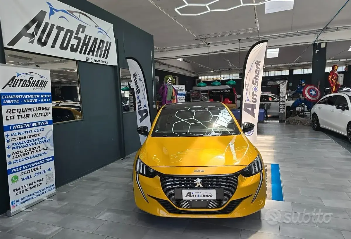 Usata Peugeot 208 GT-line 102 CV (75 kW) 2019 Giallo Utilitaria