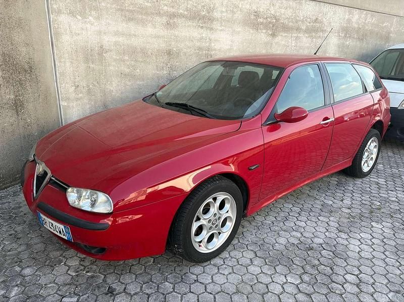 Usata Alfa Romeo 156 Progression 116 CV (85 kW) 2001 Rosso Station wagon
