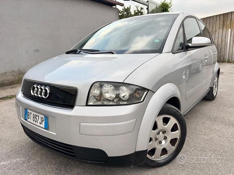 Usata Audi A2 75 CV (55 kW) 2002 Grigio Utilitaria