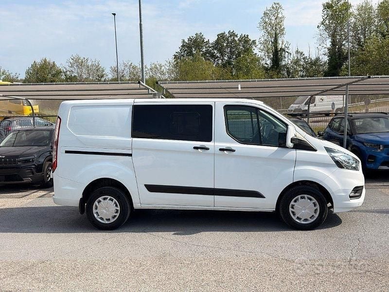 Occasion Ford Transit Custom Trend 131 ch (96 kW) 2021 Blanc Berline