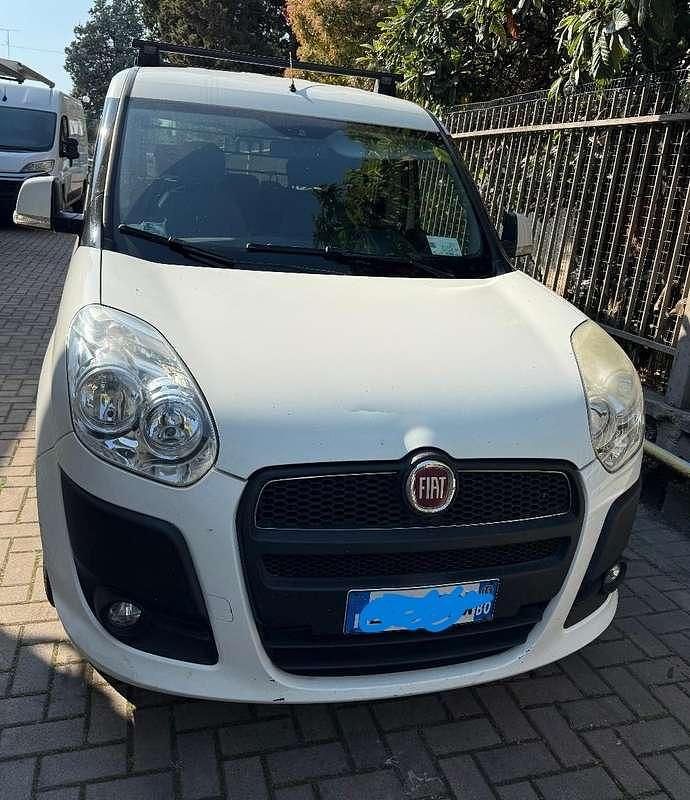 Usata Fiat Doblò Active 105 CV (77 kW) 2015 Bianco Monovolume