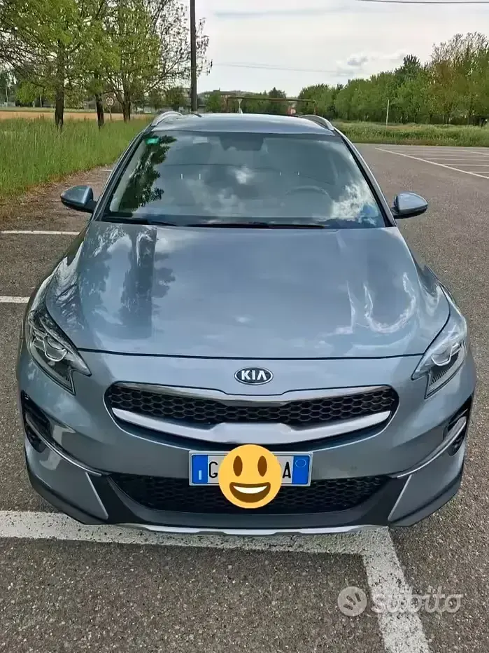 Usata Kia XCeed 120 CV (88 kW) 2023 Grigio SUV