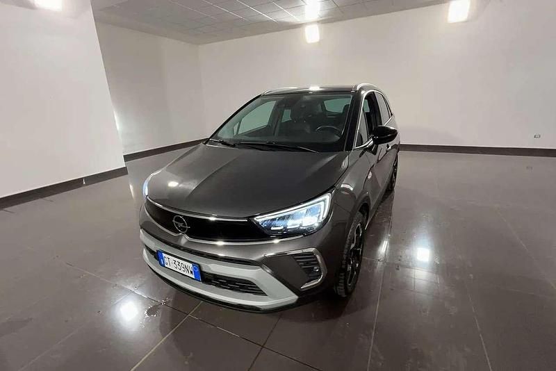 Grigio Usata 2024 Opel Crossland SUV | 13.990 € (Ottimo prezzo) - Immagine 1/4