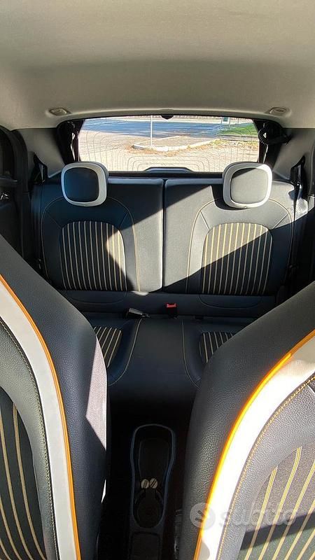 Usata Renault Twingo Intens 95 CV (69 kW) 2019 Nero Utilitaria