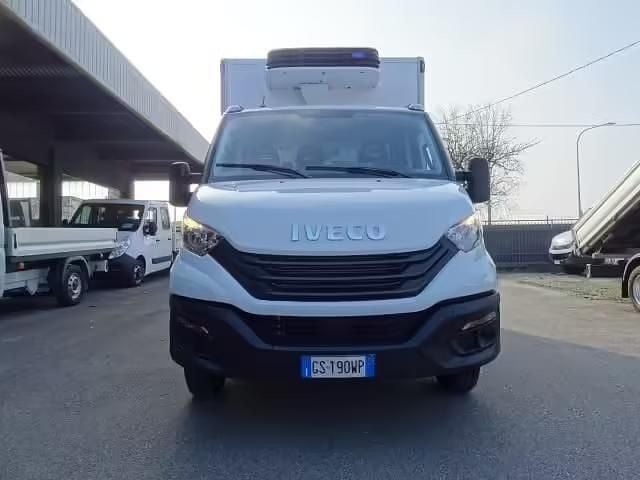 Usata Iveco Daily 160 CV (117 kW) 2024 Bianco Furgone