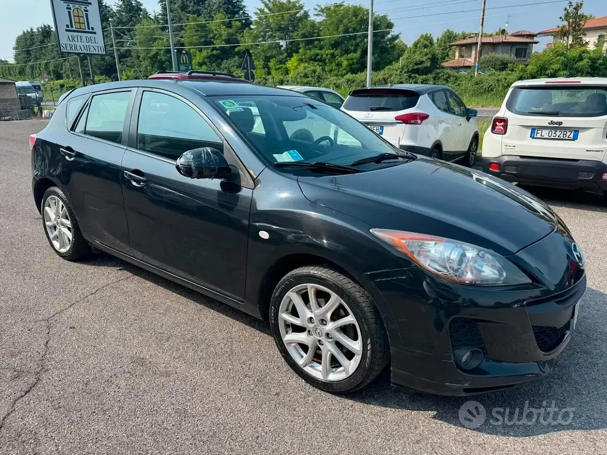 Usata Mazda 3 Active 105 CV (77 kW) 2012 Nero Berlina