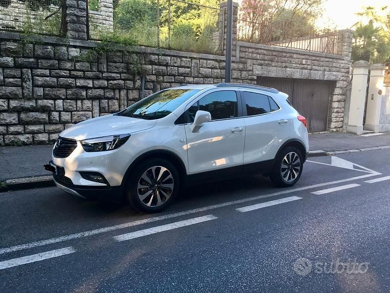 Bianco Usata 2017 Opel Mokka SUV | 10.700 € - Immagine 1/4