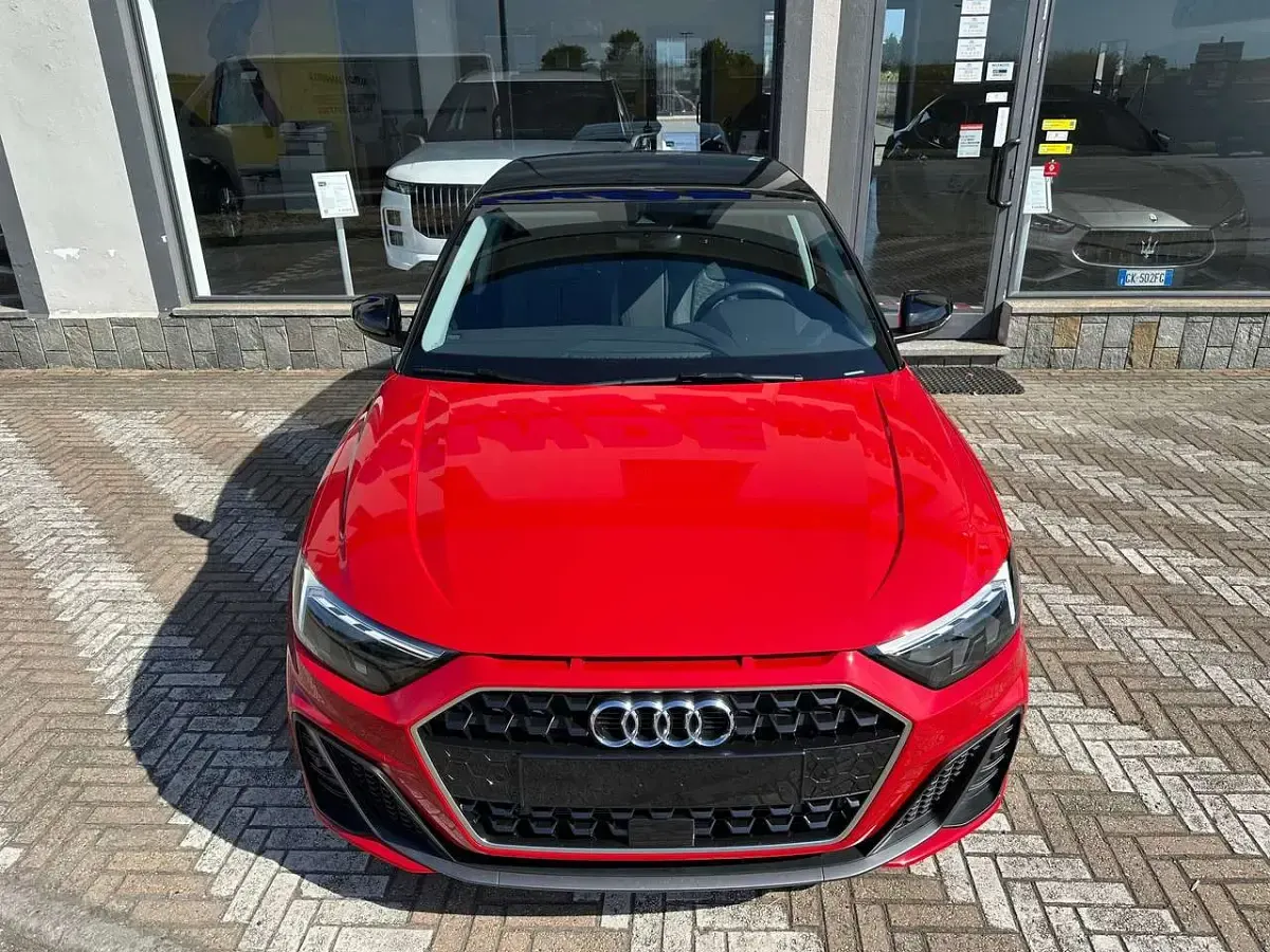 Nuova Audi A1 Sportback S-Line 116 CV (85 kW) 2026 Rosso progressivo metallizzato Utilitaria