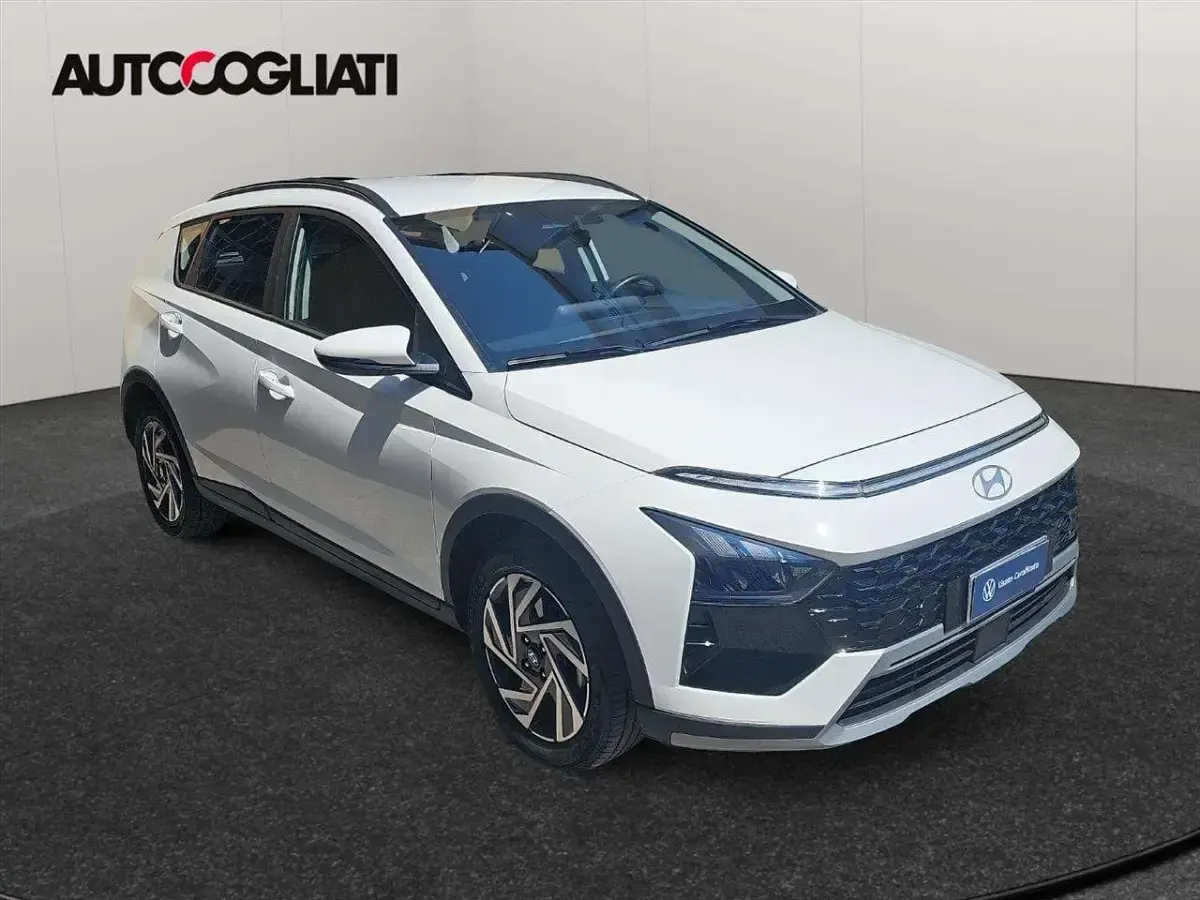 Usata Hyundai Bayon 101 CV (74 kW) 2024 Bianco SUV