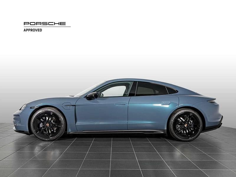 Usata Porsche Taycan Black Edition 319 kW (435 CV) 2025 Blu/azzurro Utilitaria