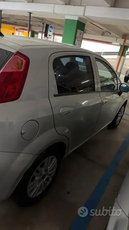 Usata Fiat Punto 95 CV (69 kW) 2017 Grigio Utilitaria