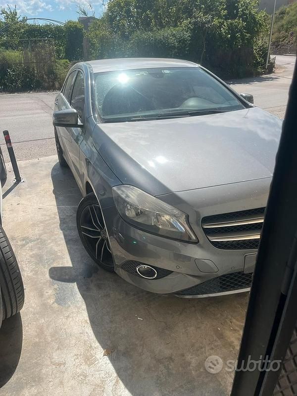 Usata Mercedes A180 2013 Grigio Berlina