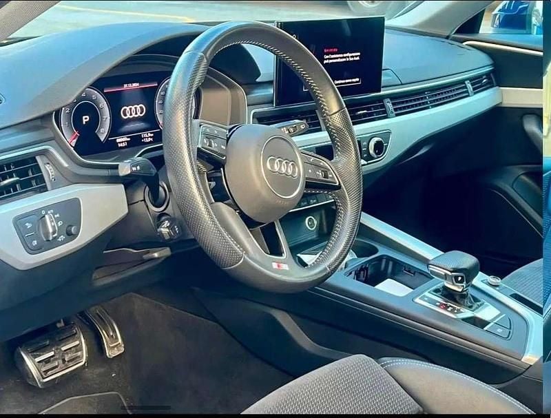 Usata Audi A4 S-Line 150 CV (110 kW) 2020 Blu/azzurro Station wagon