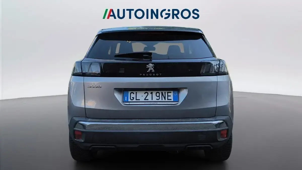 Usata Peugeot 3008 Active 131 CV (96 kW) 2022 Grigio SUV