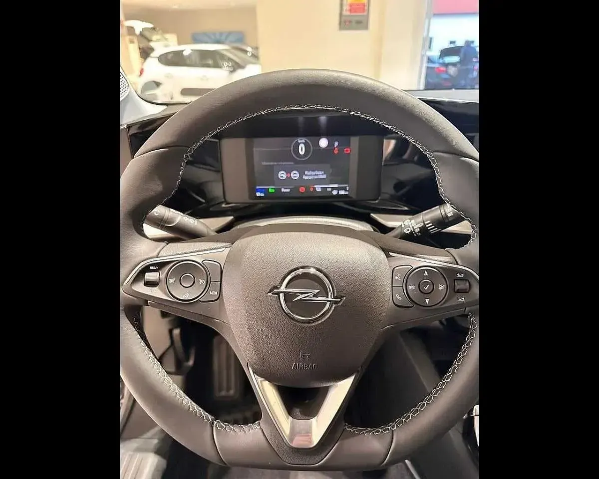 Usata Opel Mokka-e Elegance 114 kW (156 CV) 2023 Grigio SUV