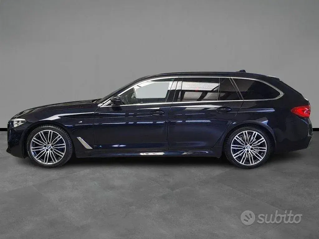 Usata BMW 530 M Sport 249 CV (183 kW) 2020 Nero / metallizzato Station wagon
