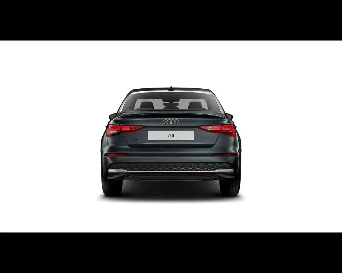 Nuova Audi A3 Advanced 116 CV (85 kW) 2026 Grigio manhattan metallizzato Berlina
