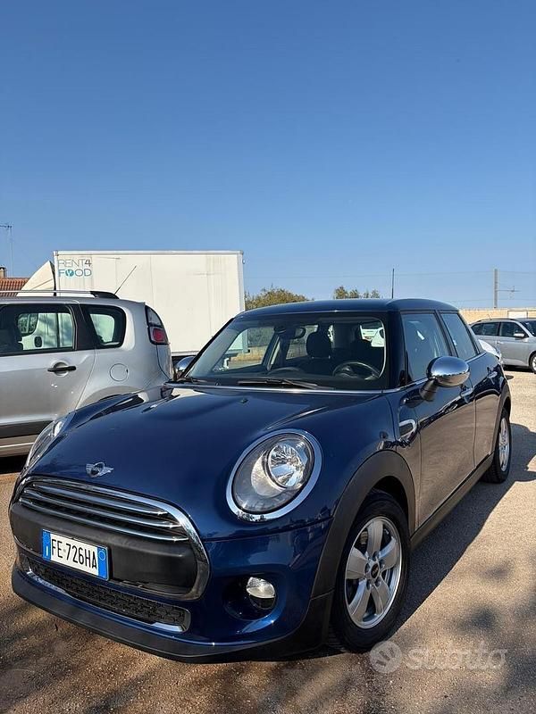 Usata Mini One D Hype 95 CV (69 kW) 2016 Blu Utilitaria