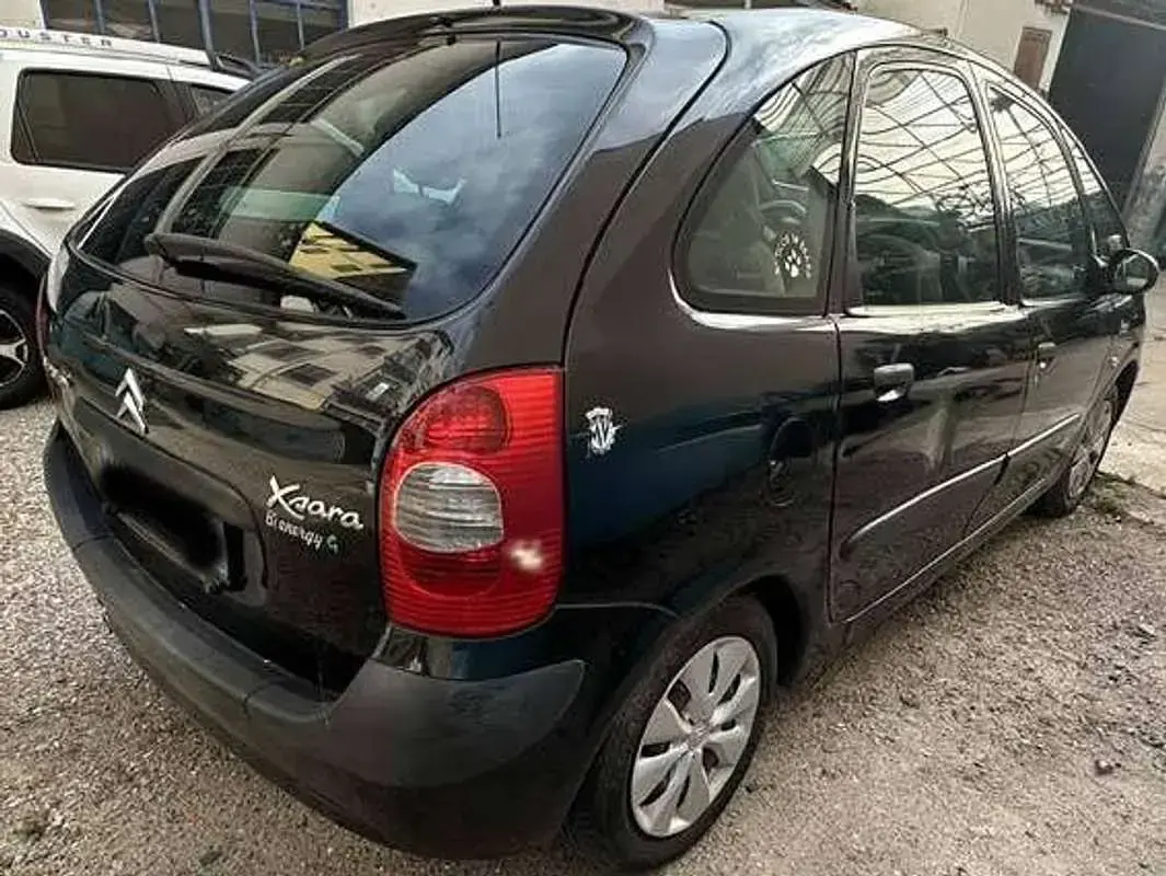 Usata Citroën Xsara Picasso 109 CV (80 kW) 2006 Nero Monovolume