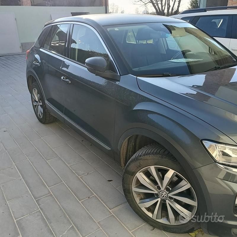 Usata VW T-Roc 2020 Grigio SUV