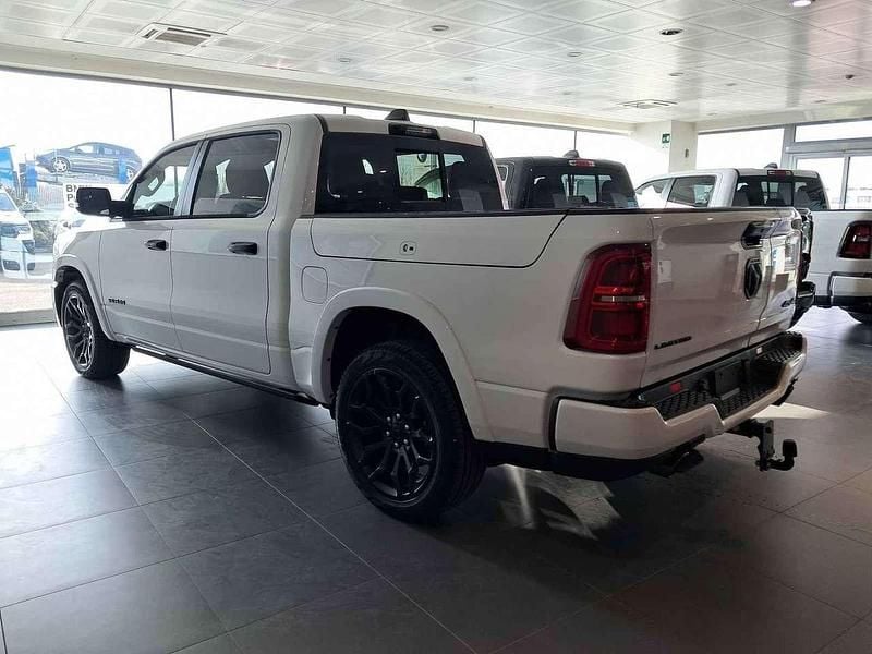 Usata RAM 1500 540 CV (397 kW) 2024 Bianco Pick-up