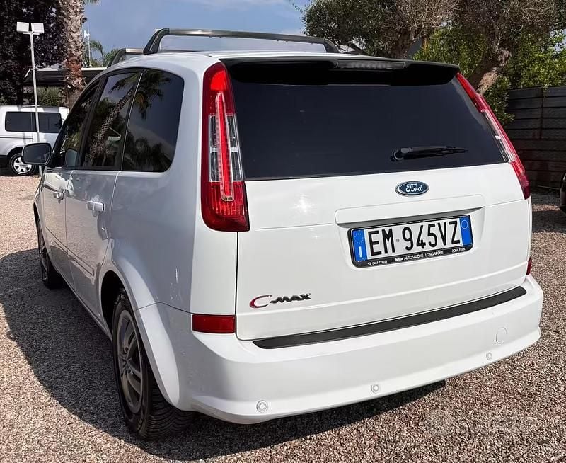 Usata Ford C-MAX Titanium 100 CV (73 kW) 2013 Bianco Monovolume