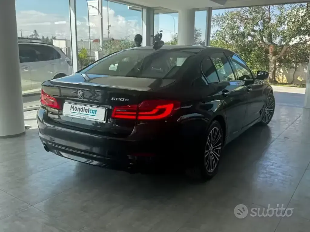 Usata BMW 520 Sport Line 190 CV (139 kW) 2018 Nero Berlina