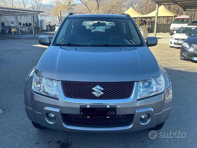 Usata Suzuki Grand Vitara 2007 Grigio SUV