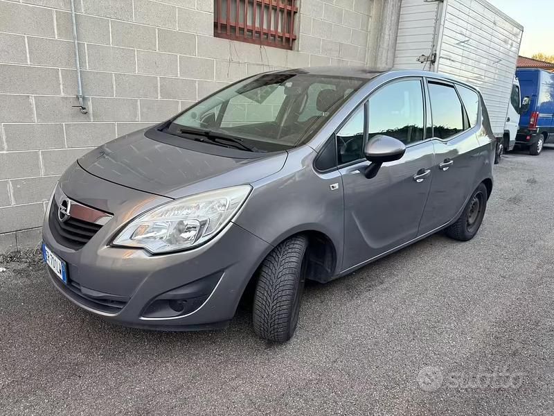 Usata Opel Meriva 95 CV (69 kW) 2014 Monovolume