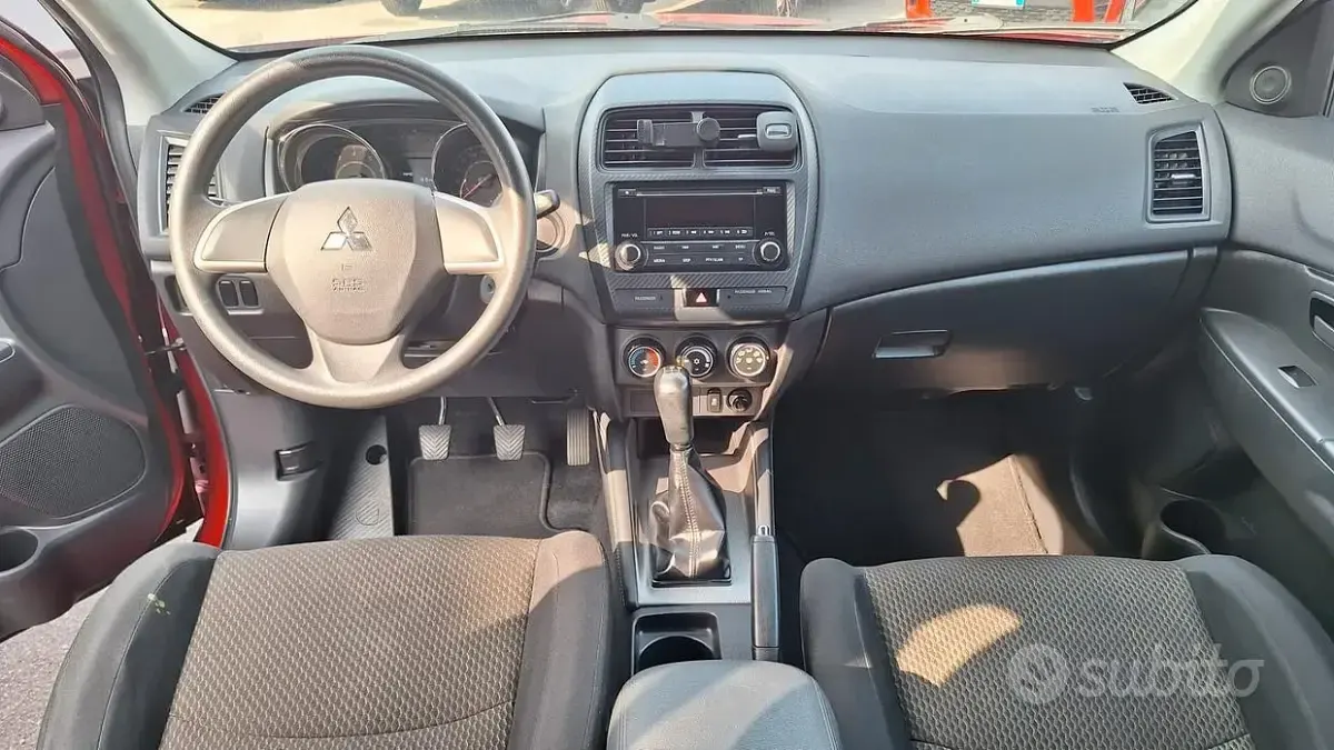 Usata Mitsubishi ASX 117 CV (86 kW) 2019 Rosso SUV