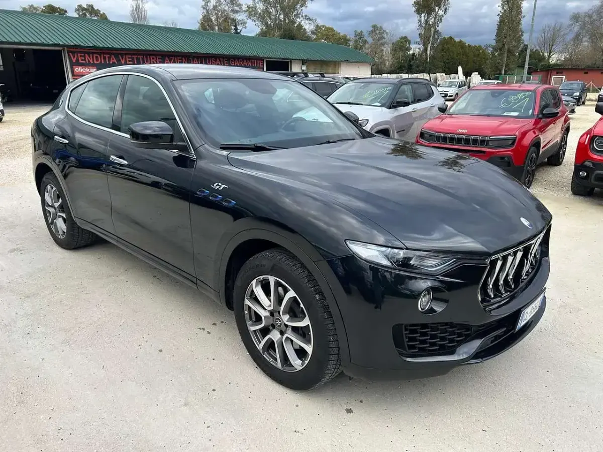Usata Maserati Levante GT 330 CV (242 kW) 2022 Nero SUV