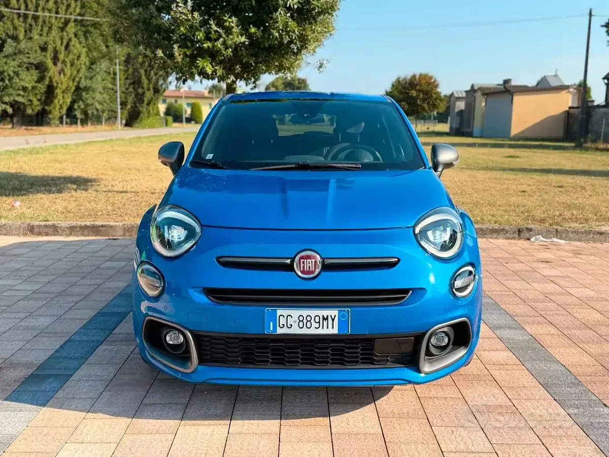Usata Fiat 500X Club 95 CV (69 kW) 2021 Bluazzurro SUV