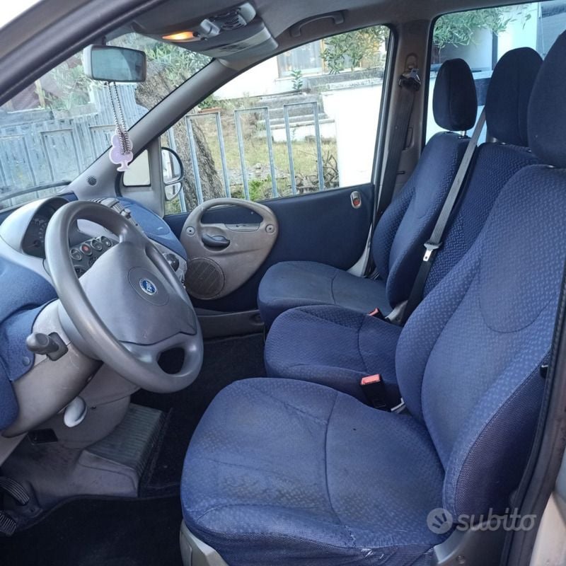 Usata Fiat Multipla 116 CV (85 kW) 2002 Grigio Monovolume