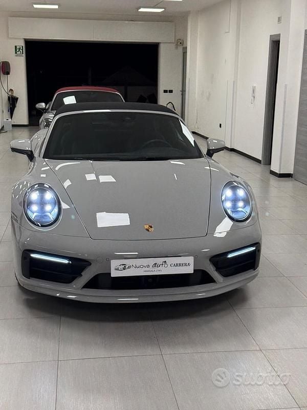 Usata Porsche 911 Targa 4 450 CV (330 kW) 2023 Bianco Cabrio