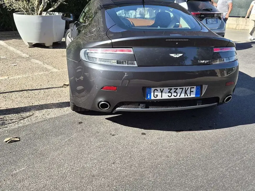 Usata Aston Martin Vantage 385 CV (283 kW) 2005 Grigio Coupé