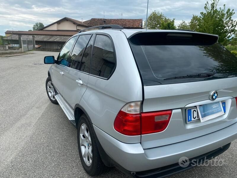 Grigio Usata 2004 BMW X5 SUV | 8700 € - Immagine 1/4