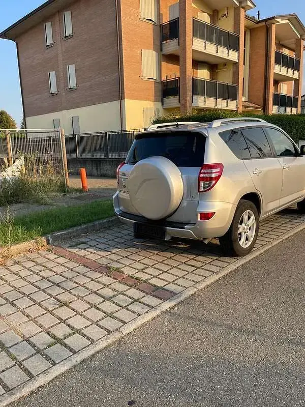 Usata Toyota RAV4 Sol 150 CV (110 kW) 2010 SUV