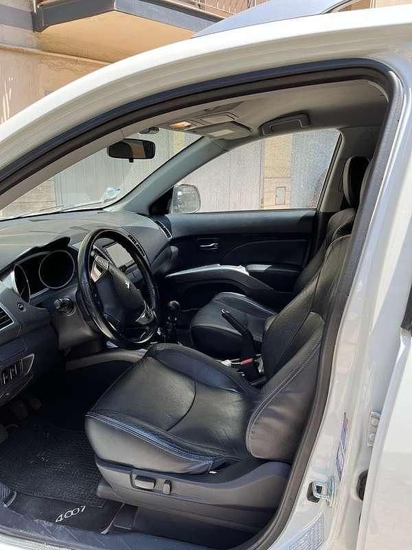Usata Peugeot 4007 156 CV (114 kW) 2009 Bianco SUV