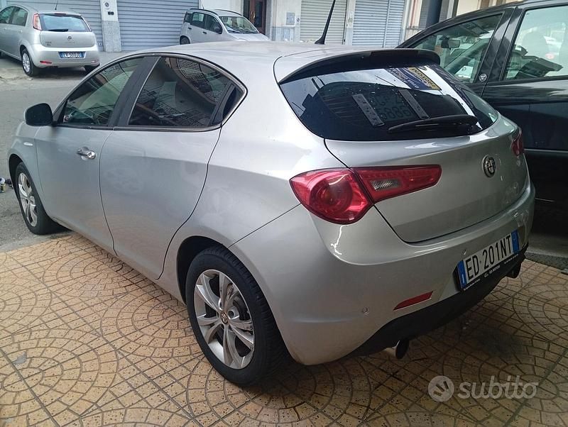 Gebraucht Alfa Romeo Giulietta Exclusive 170 PS (125 kW) 2010 Grau Kleinwagen