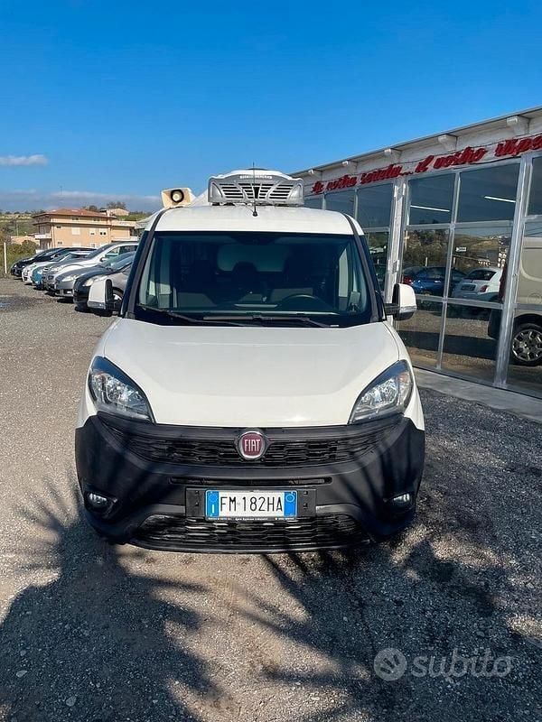 Usata Fiat Doblò 120 CV (88 kW) 2018 Monovolume