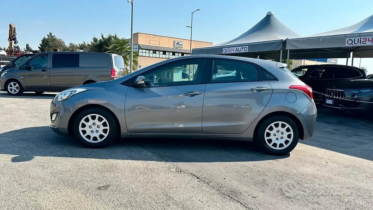 Usata Hyundai i30 110 CV (80 kW) 2013 Grigio Station wagon