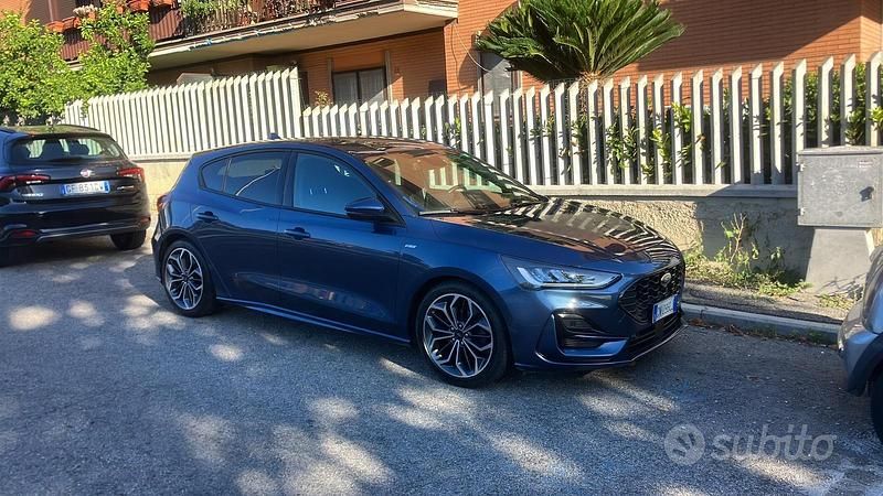 Usata Ford Focus ST-Line X 120 CV (88 kW) 2023 Blu Utilitaria